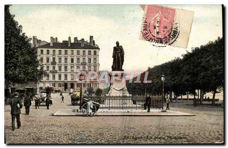 Lyon - La place - Photomann, n°59