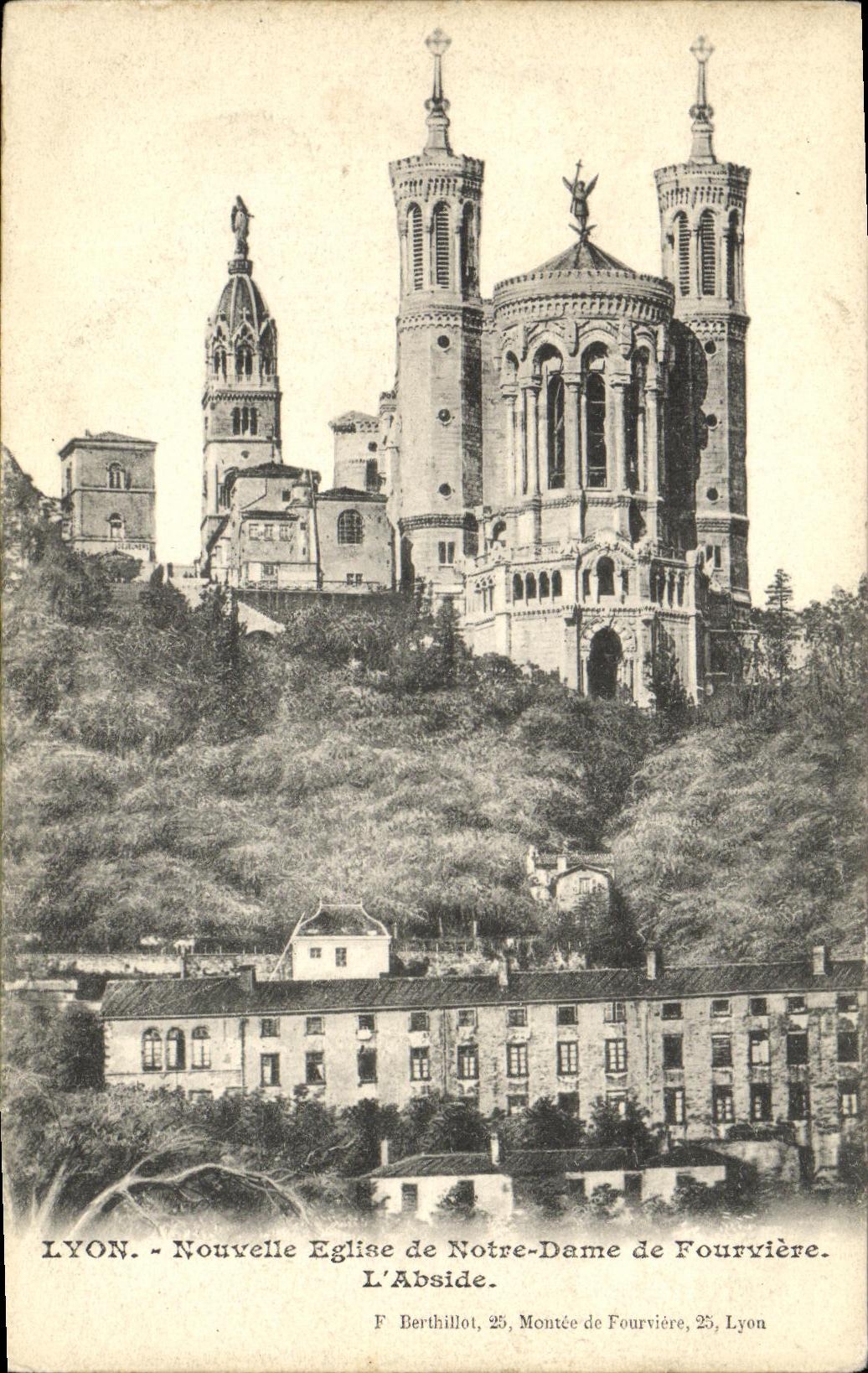 CPA Lyon Nouvelle Eglise de Notre Dame de Fourviere