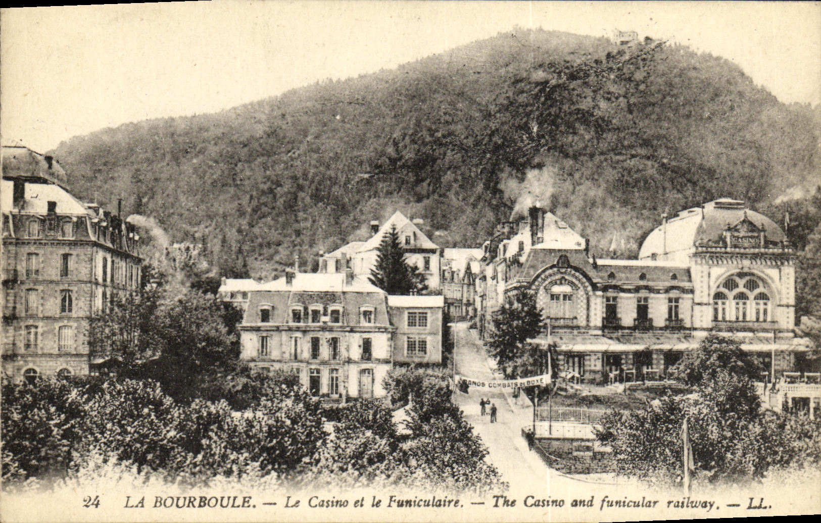 CPA La Bourboule Le Casino et le Funiculaire