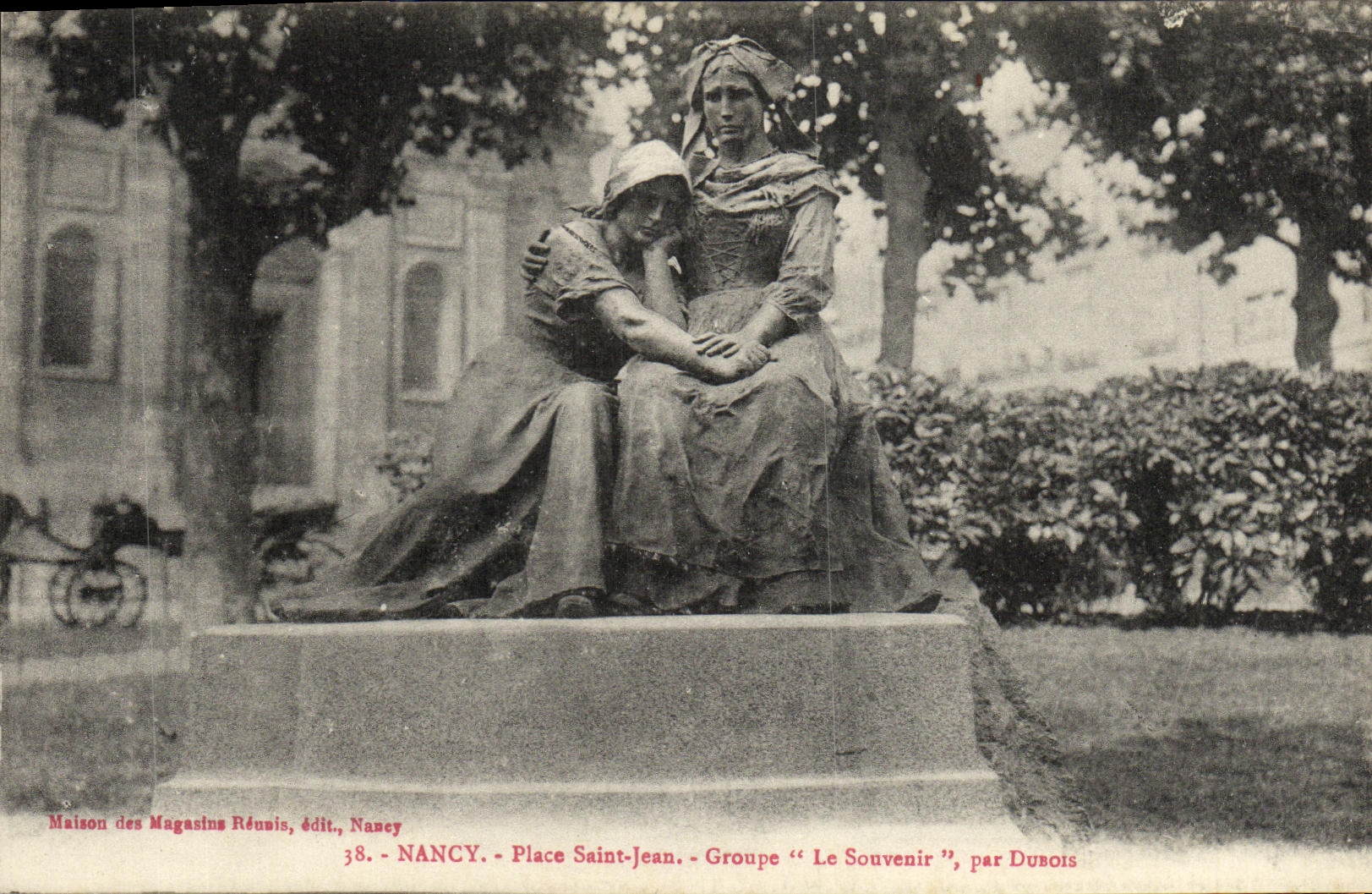 CPA Nancy Place Saint Jean Groupe Le Souvenir par Dubois Alsace Lorraine
