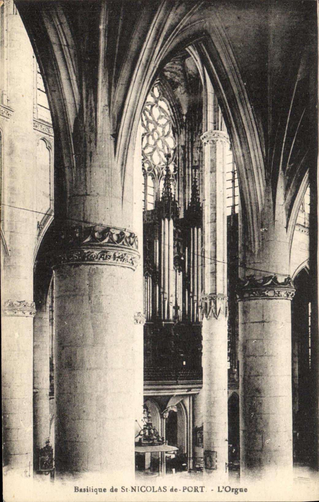 Basílica de San NICOLAS de PORTO - El Órgano
