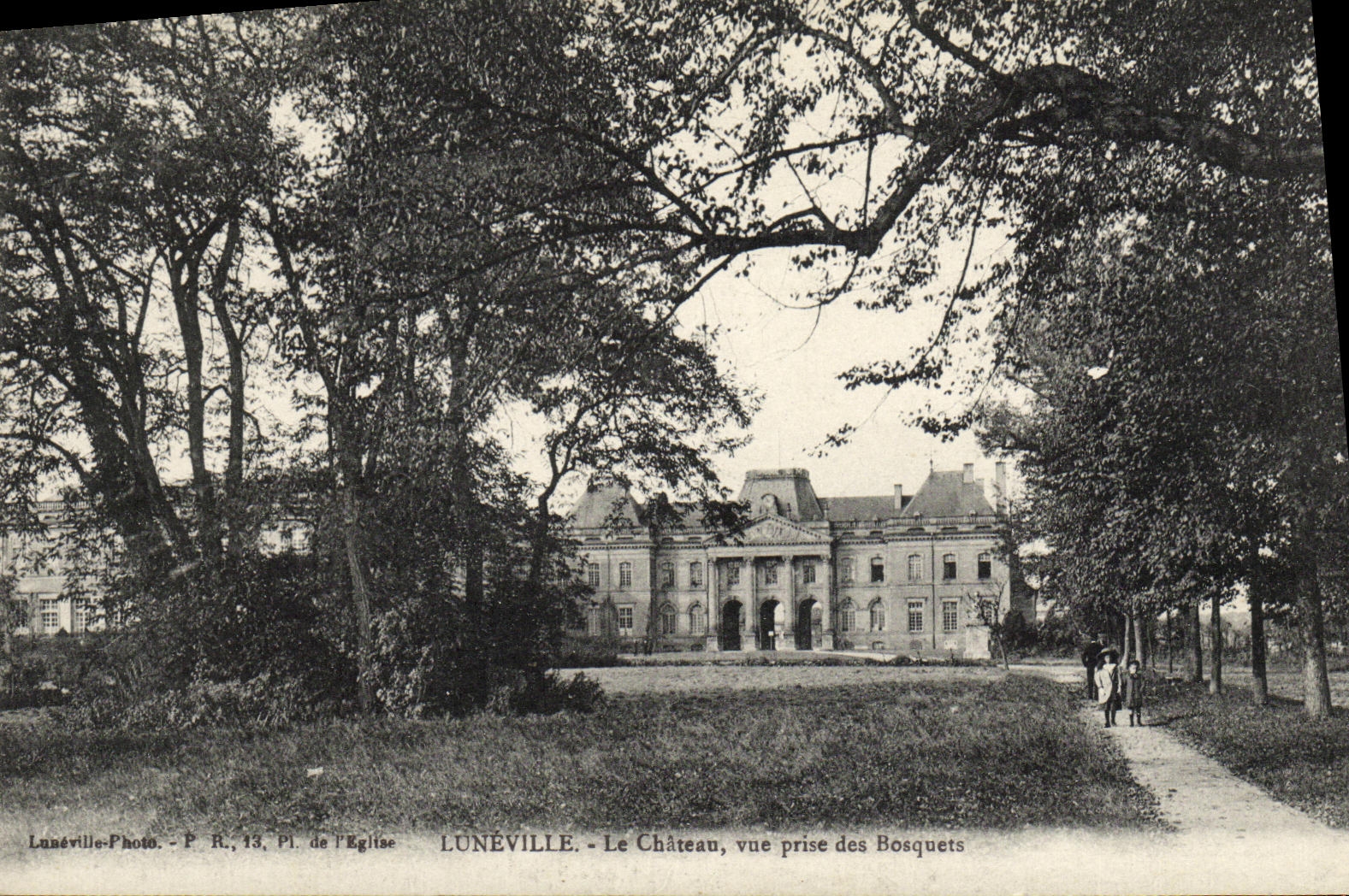 CPA Luneville Le Chateau Vue Prise des Bosquets
