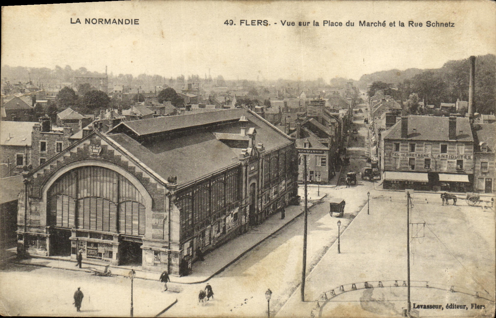 CPA Flers Vue Sur la Place Marche et la Rue Schnetz