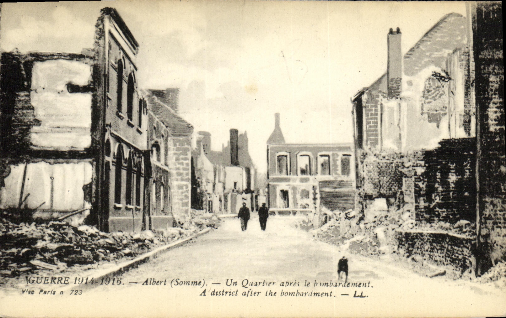 CPA Albert Un quartier apres le bombardement Militaria 