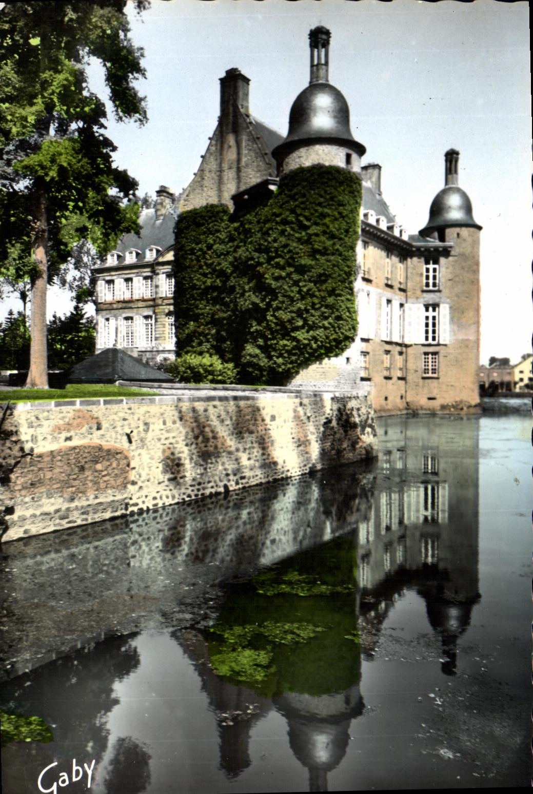 CPM Flers de L Orne Chateau Hotel de Ville