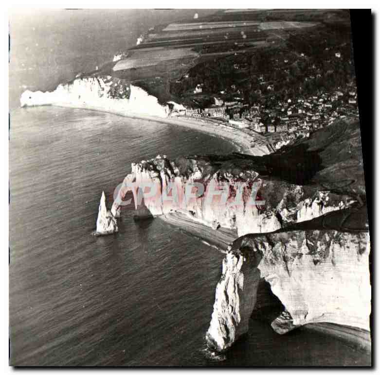 CPM Etretat Vue aerienne des 3 Portes 