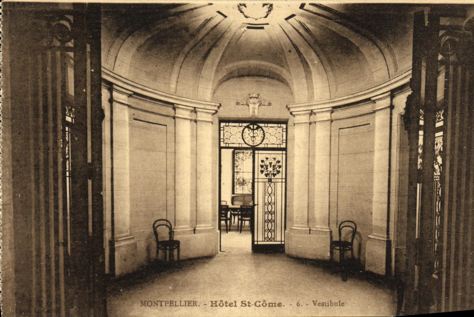 CPA Montpellier Hotel St Come Vestibule