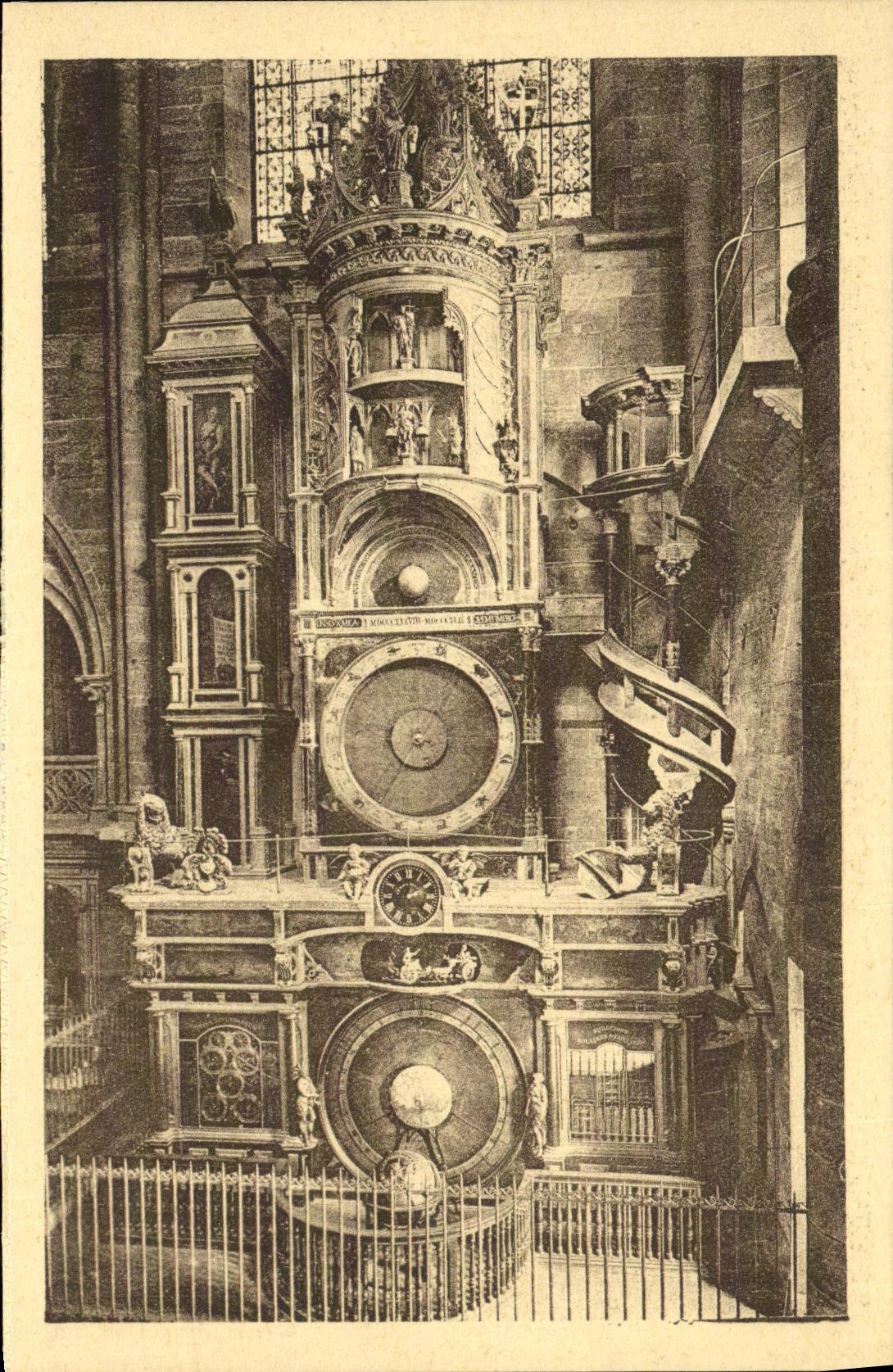 CPA Cathedarle de Strasbourg L horloge astronomique