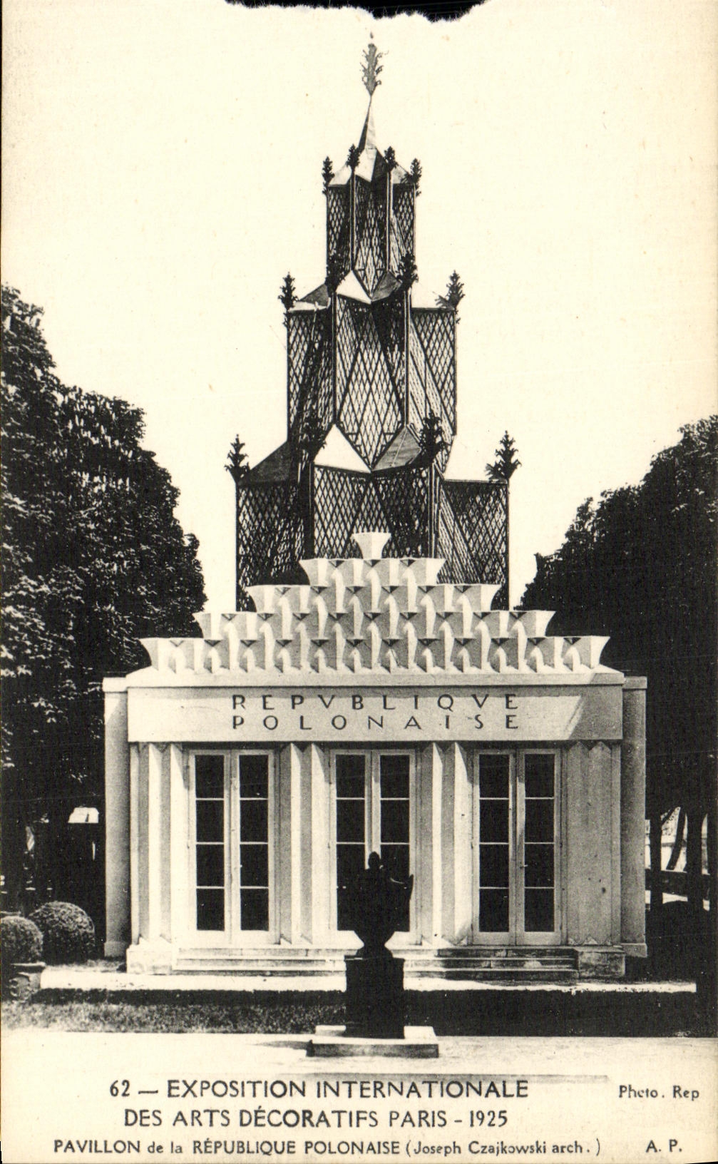 Pabellón de la República Polaca — Exposición Internacional de Artes Decorativas París 1925 — Foto Rep. A.P. (Joseph Czajkowski arch.)