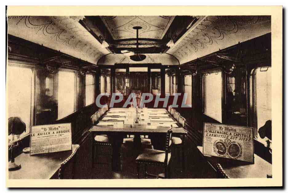 Intérieur du wagon-salon du Maréchal Foch — Forêt de Compiègne — 11 novembre 1918