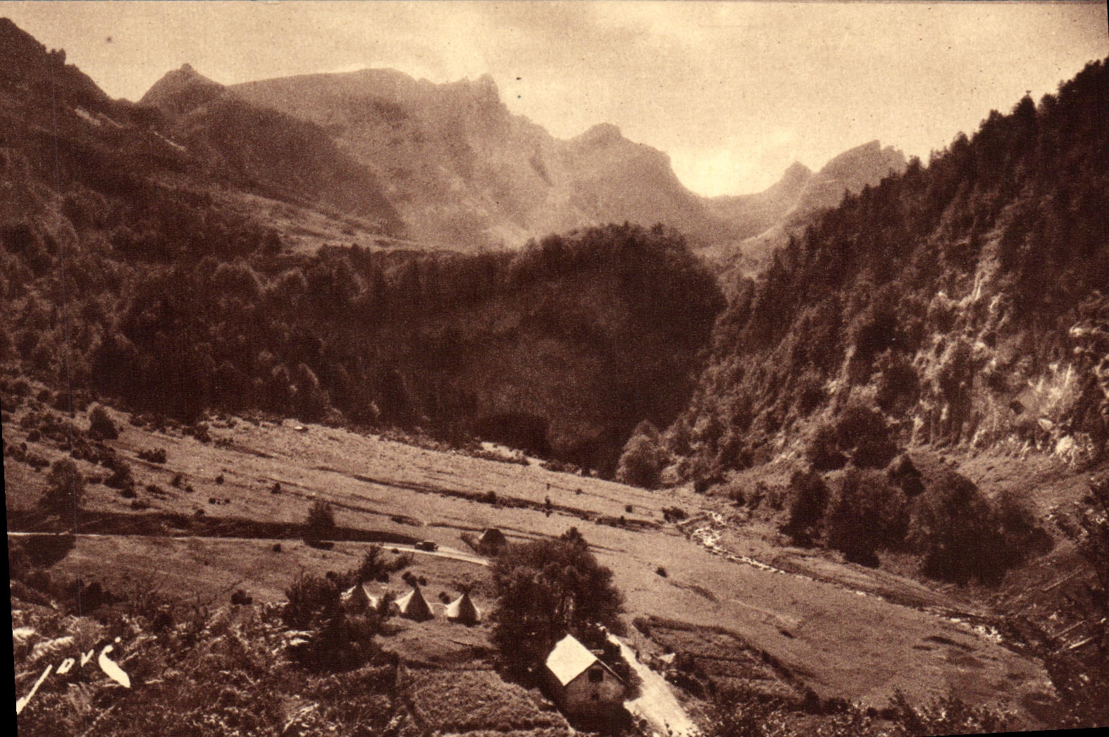 Route thermale du col d'Aubisque — Plateau de Ley — Au fond Gourette — Éditions Jové, Pau