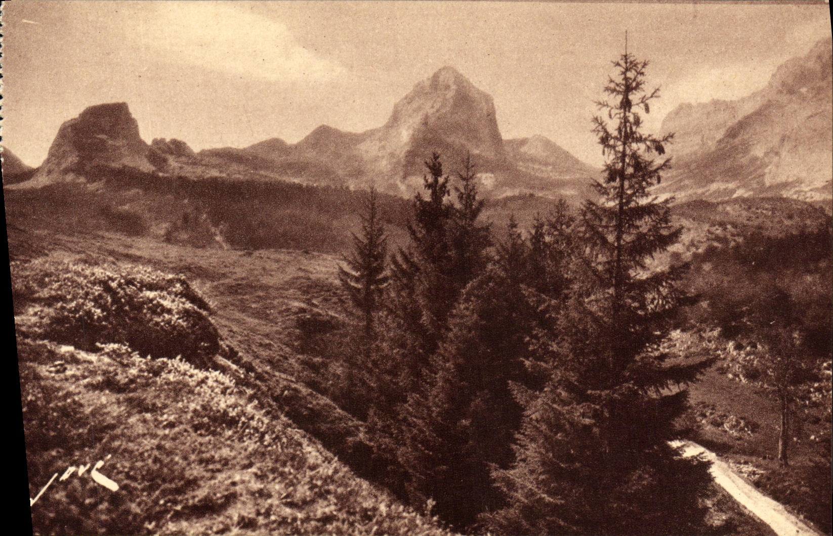 Route thermale du col d'Aubisque — Le « Pènemeda » — Au fond Gourette — Éditions JOVÉ, Pau (B.P.)