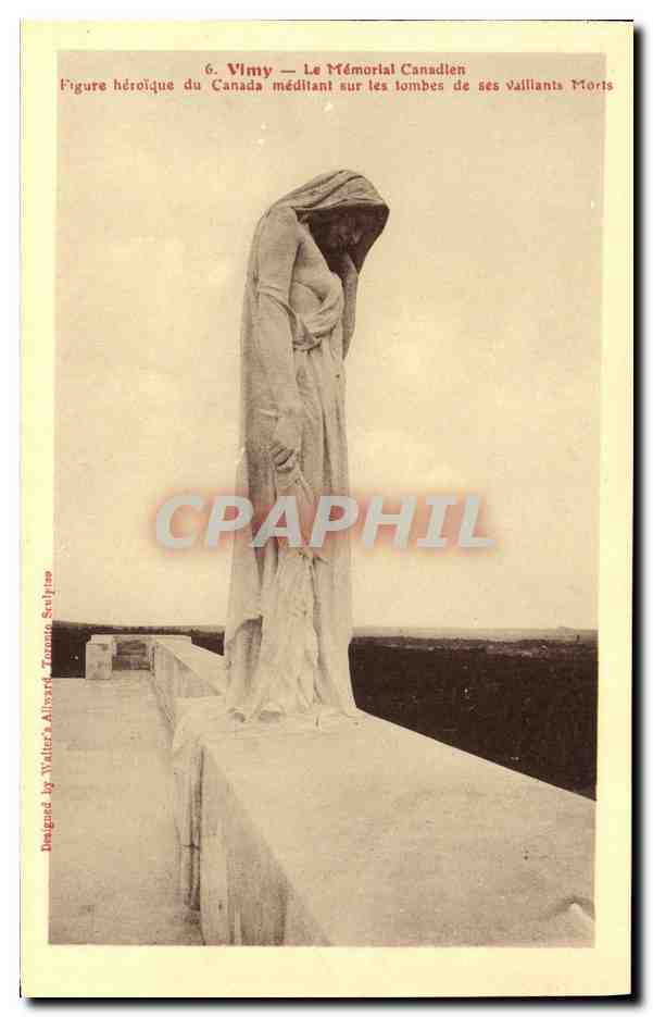 CPA Vimy Le Memorial Canadien Figure heroique du Canada meditant sur les tombes de ses vaillants soldats Militaria