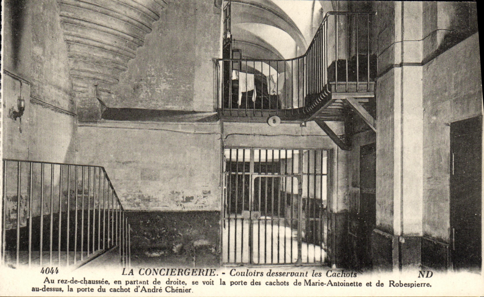 CPA Paris La Conciergerie Couloirs desservant les Cachots 
