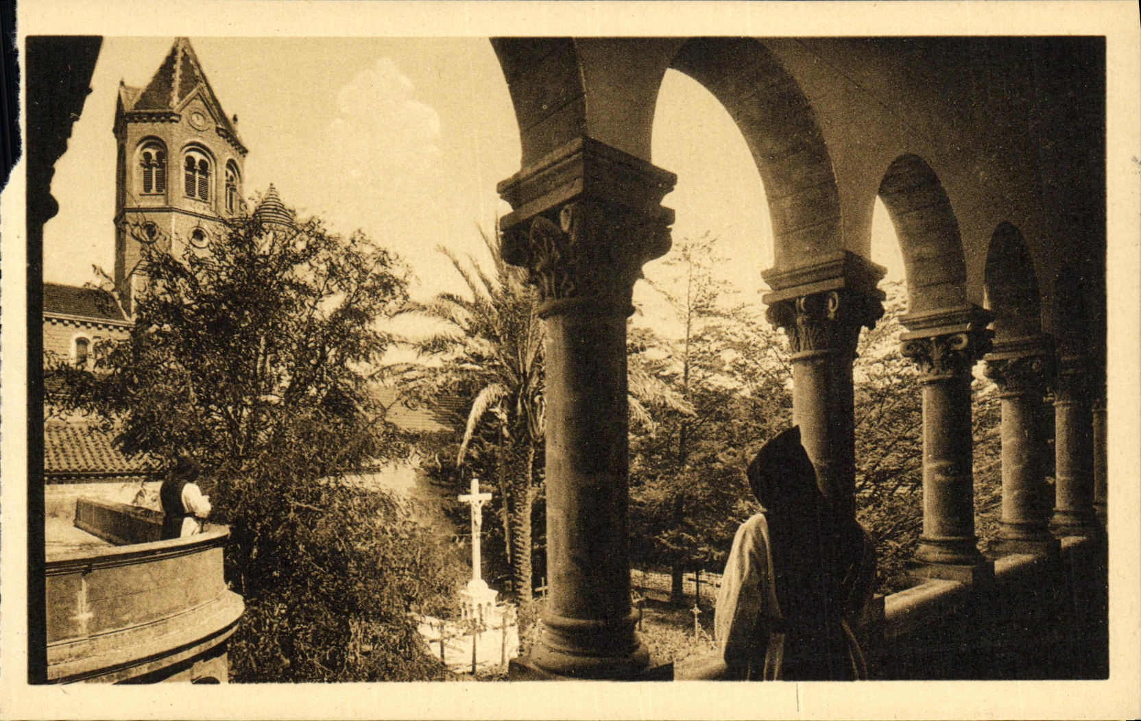 Ile Saint-Honorat — Vue arrière du monastère — Impr. A.D.L.A. - 55, Ch. St-Roch - NICE