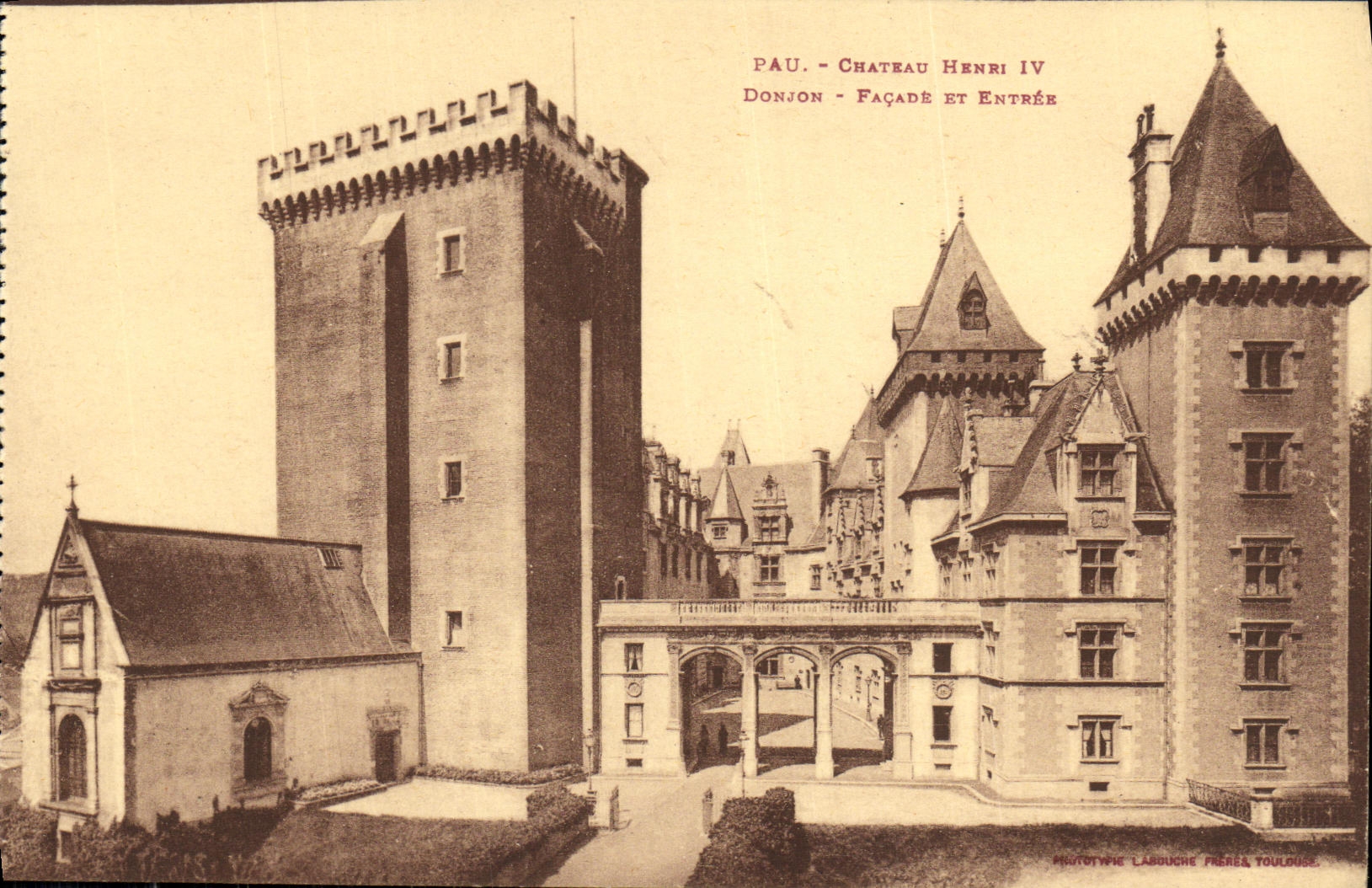 CPA Pau Chateau Henri IV Donjon Facade Et Entree