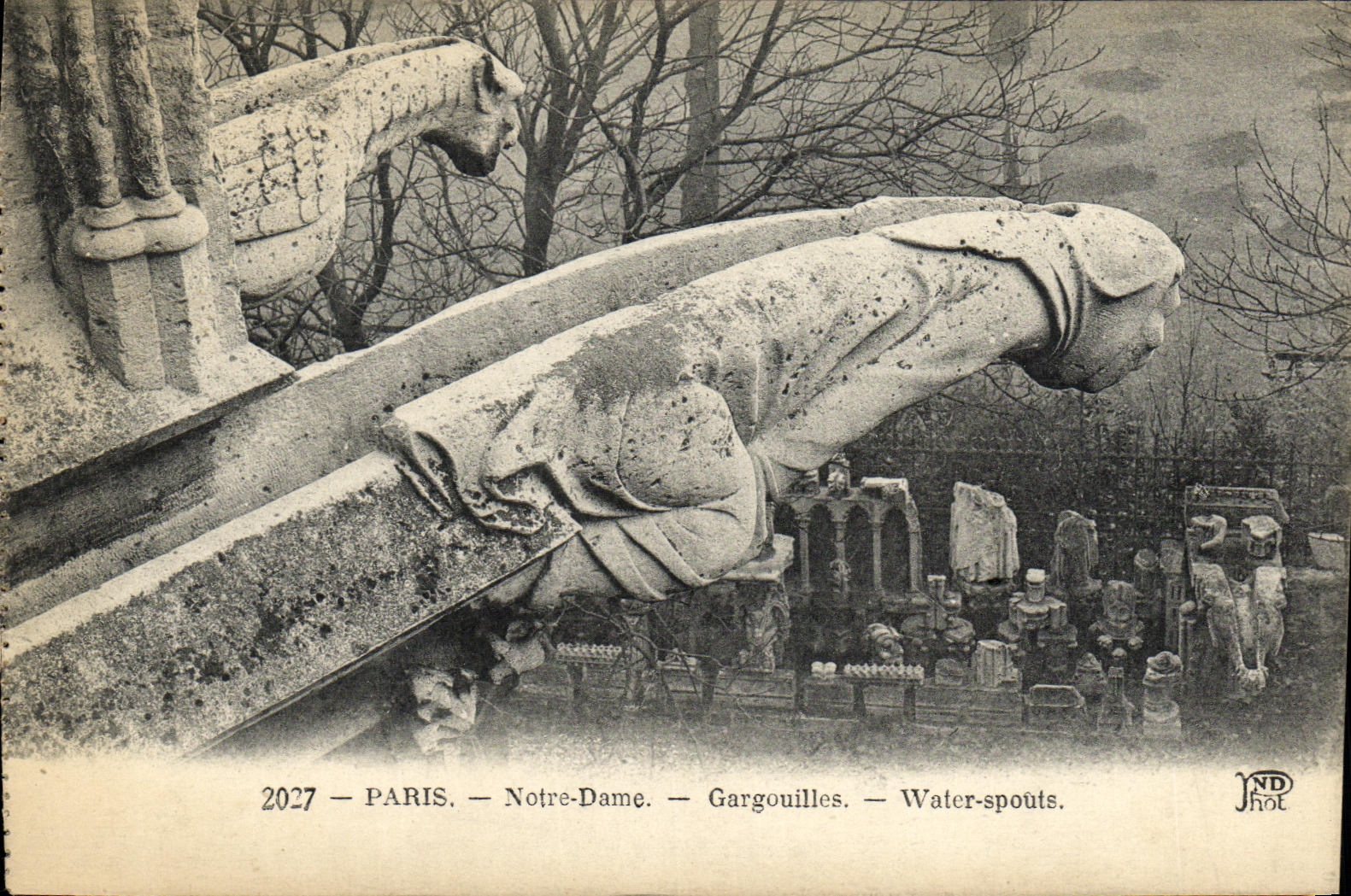 CPA Paris Notre Dame Gargouilles