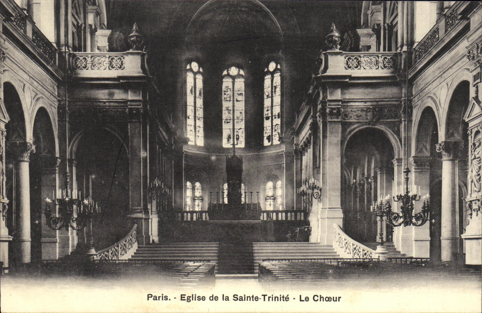 CPA Paris Eglise de la Sainte Trinite Le Chaeur