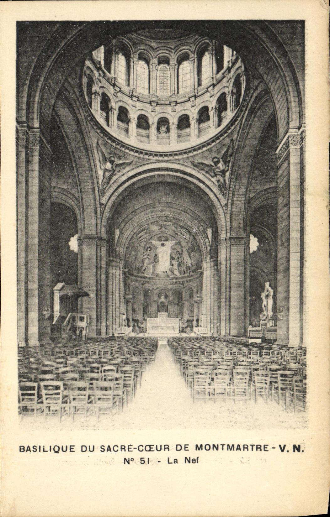 CPA Paris Basilique Du Sacre Coeur De Montmartre La nef