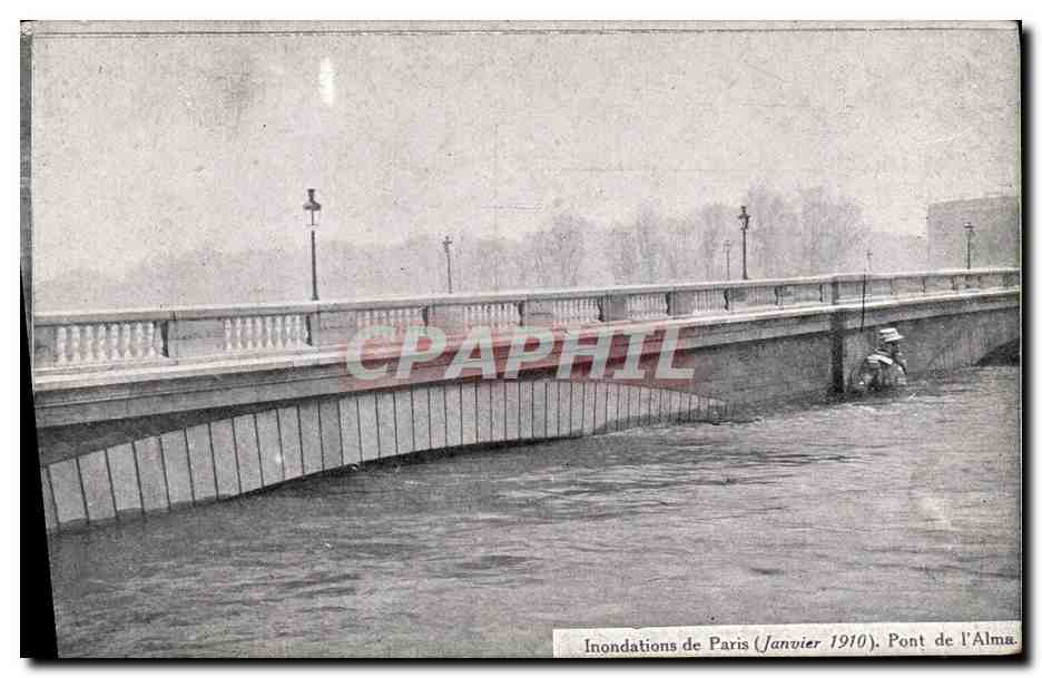 CPA Paris Inondations 1910 pont de l Alma 