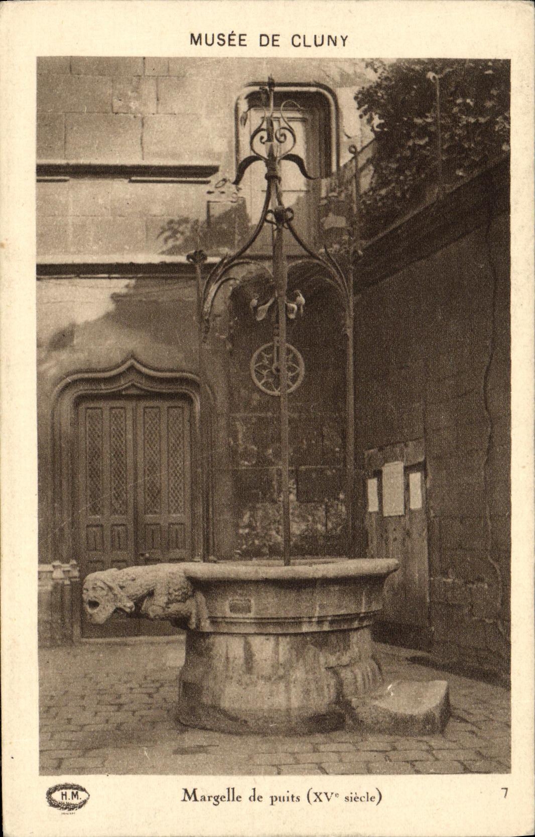 CPA Paris Margelle de Puits Musee de Cluny