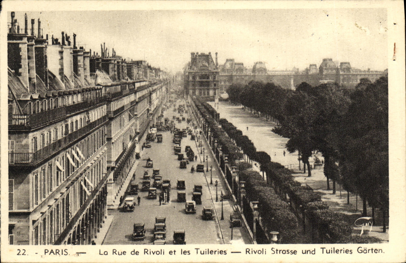 CPA Paris La rue de Rivoli et les Tuileries 