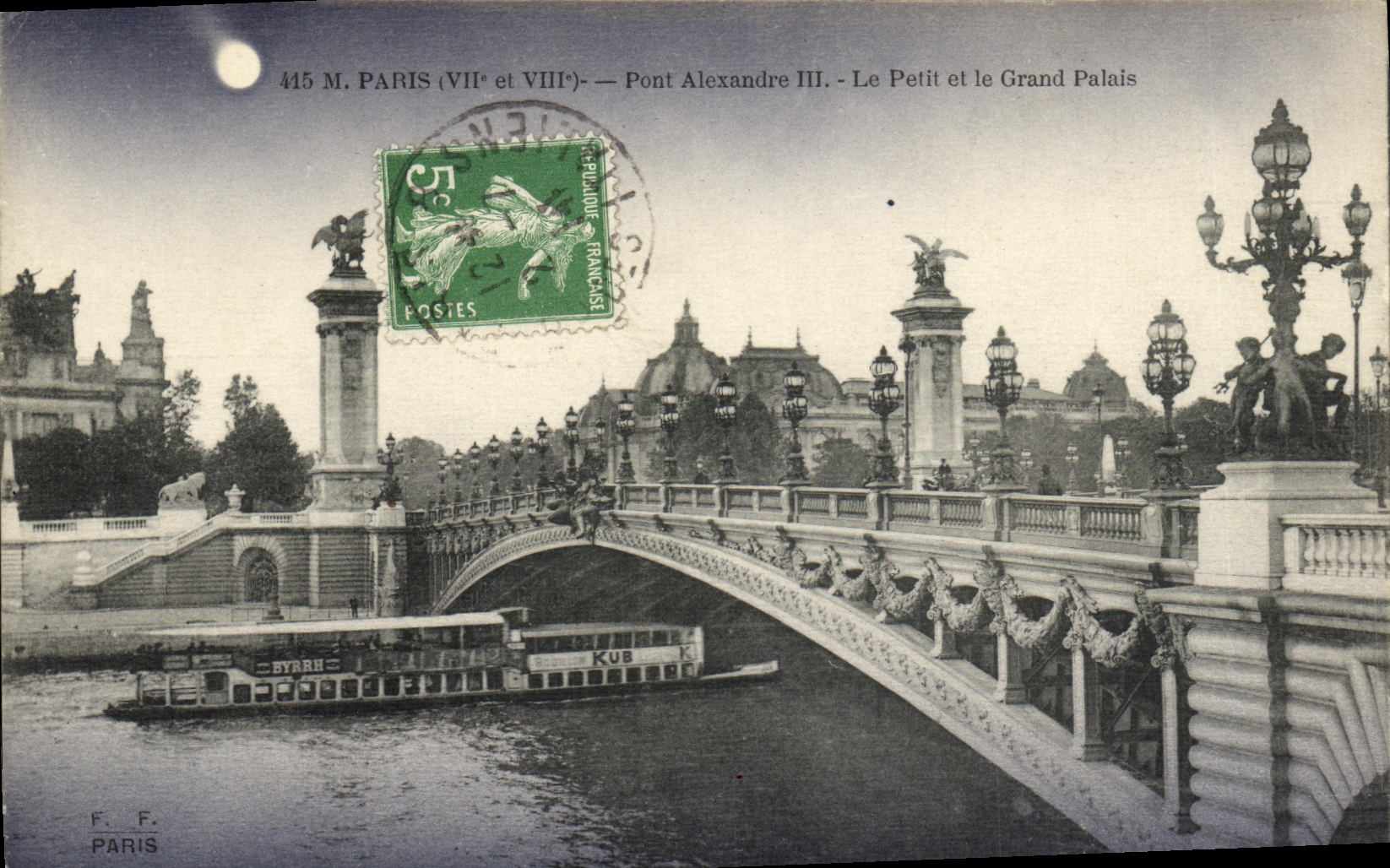 CPA Paris Pont Alexandre III Le Petit et le Grand Palais