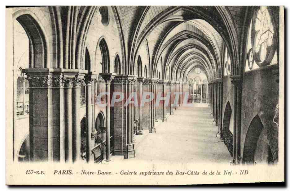 CPA Paris Notre Dame Galere Superieure des Bas Cote de la nef