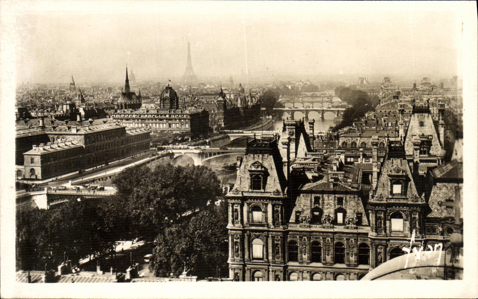 Paris — Vue panoramique des sept ponts — Éditions d'Art, Rue Martel, Paris