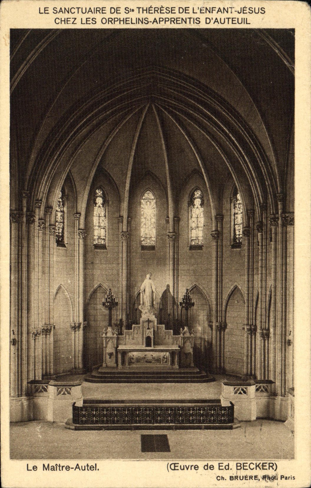 CPA Paris Le Maitre Autel Sanctuaire de Ste therese de l enfant Jesus