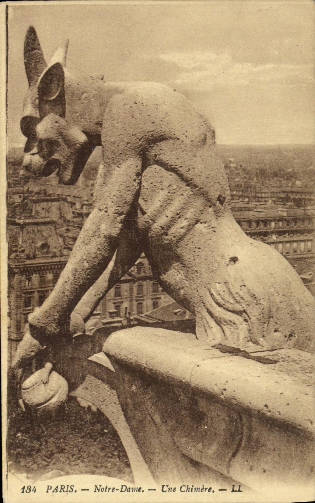 CPA Paris Notre Dame Une Chimere