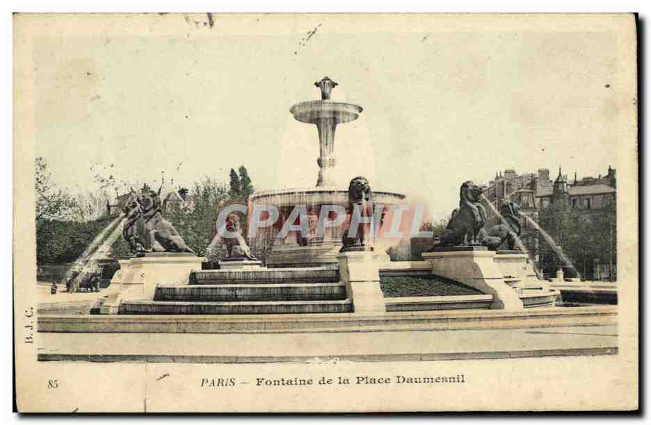 CPA Paris Fontaine de la Place Daumesnil Lions
