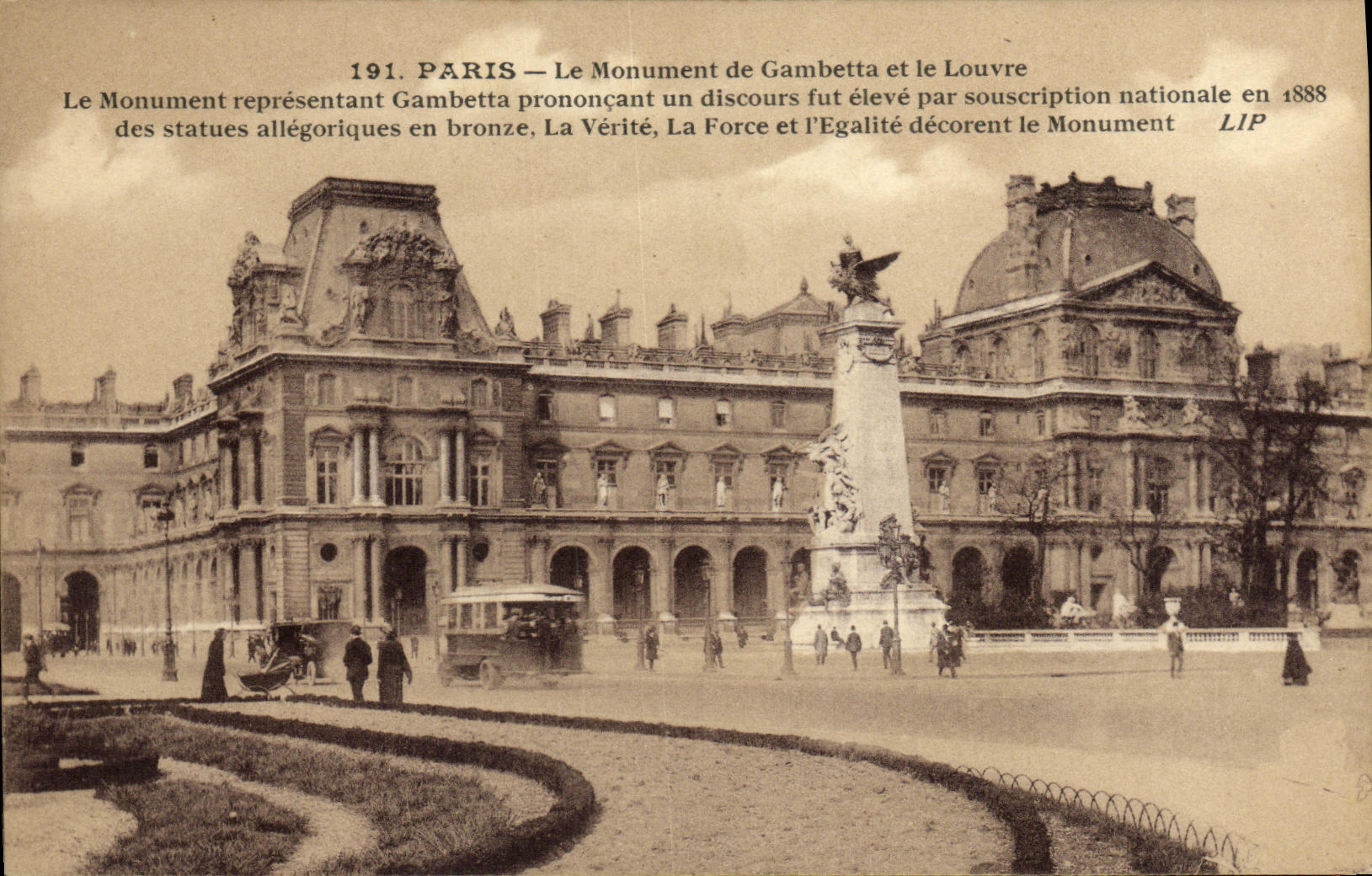 CPA Paris Le Monument de Gambetta et le Louvre