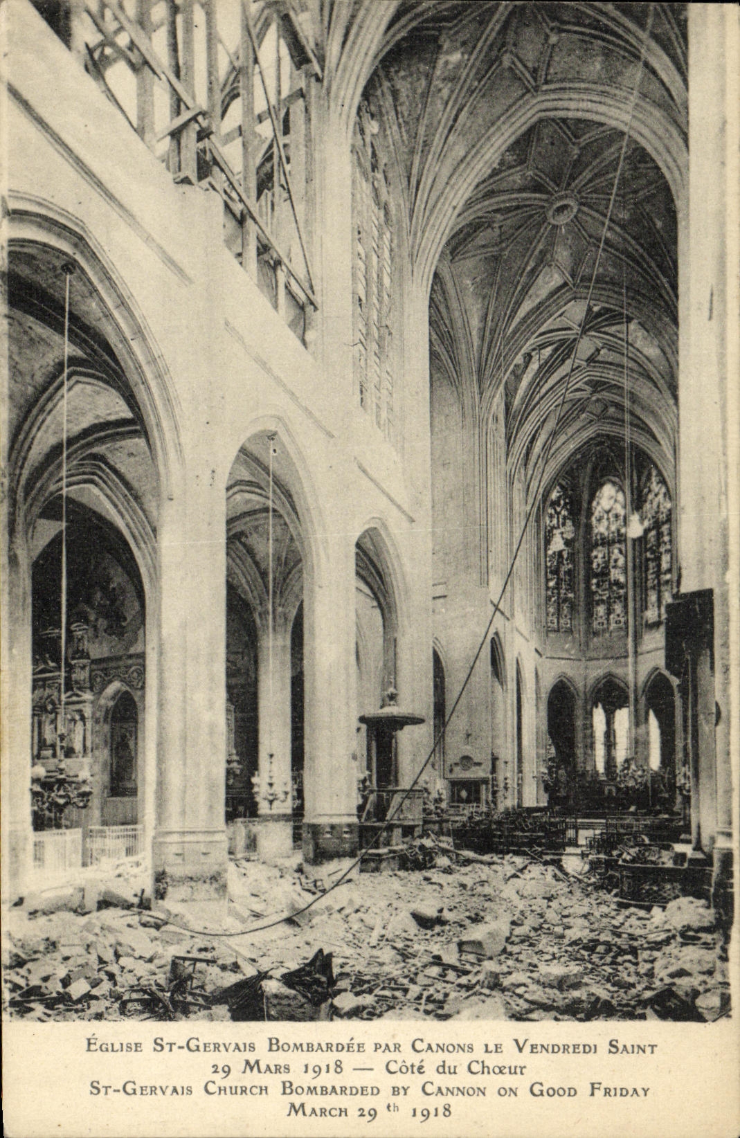 CPA Eglise St Gervais bombardee par canons le vendredi Saint 29 mars 1918 Cote du choeur 