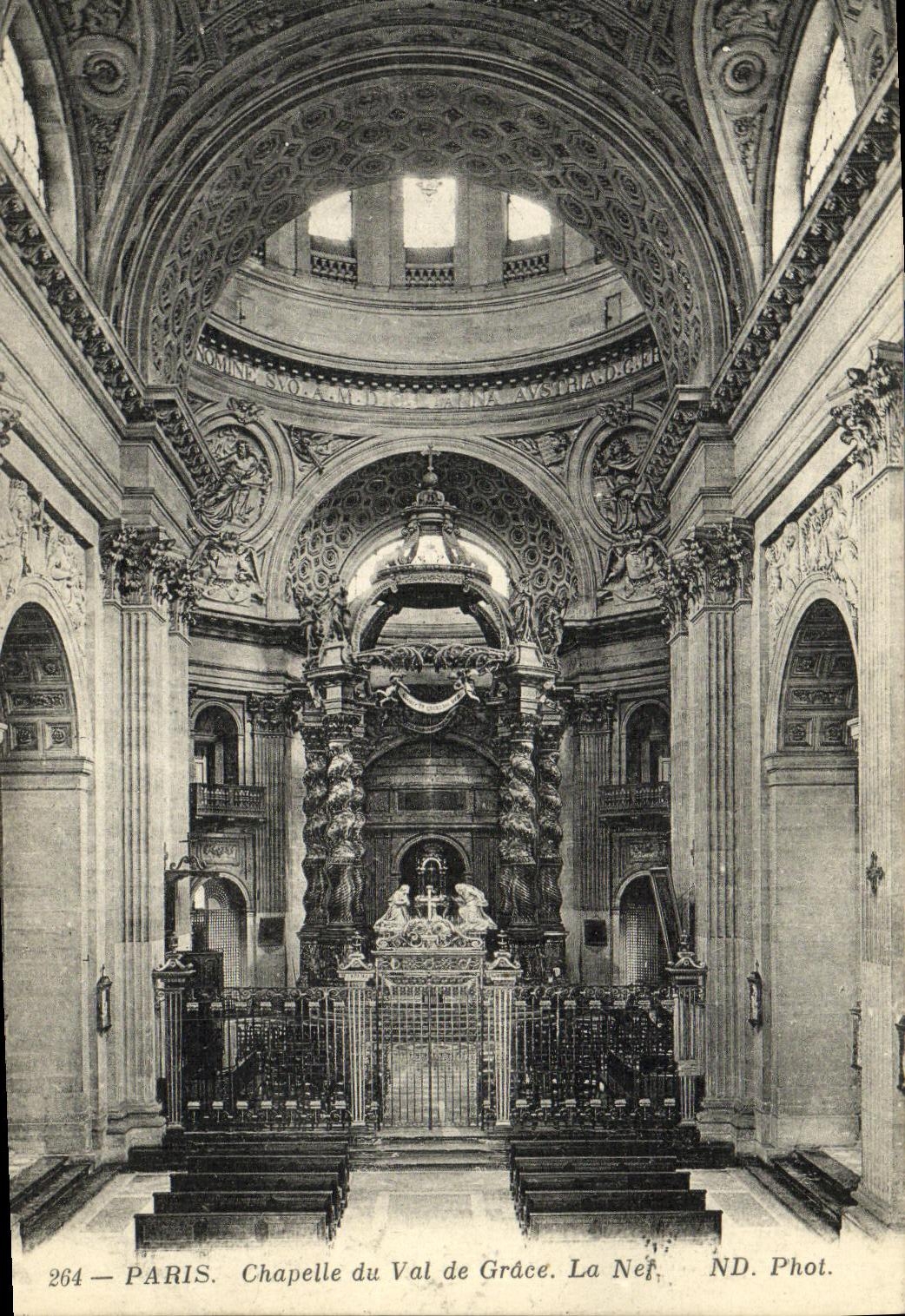 CPA Paris Chapelle du Val de Grace La Nef