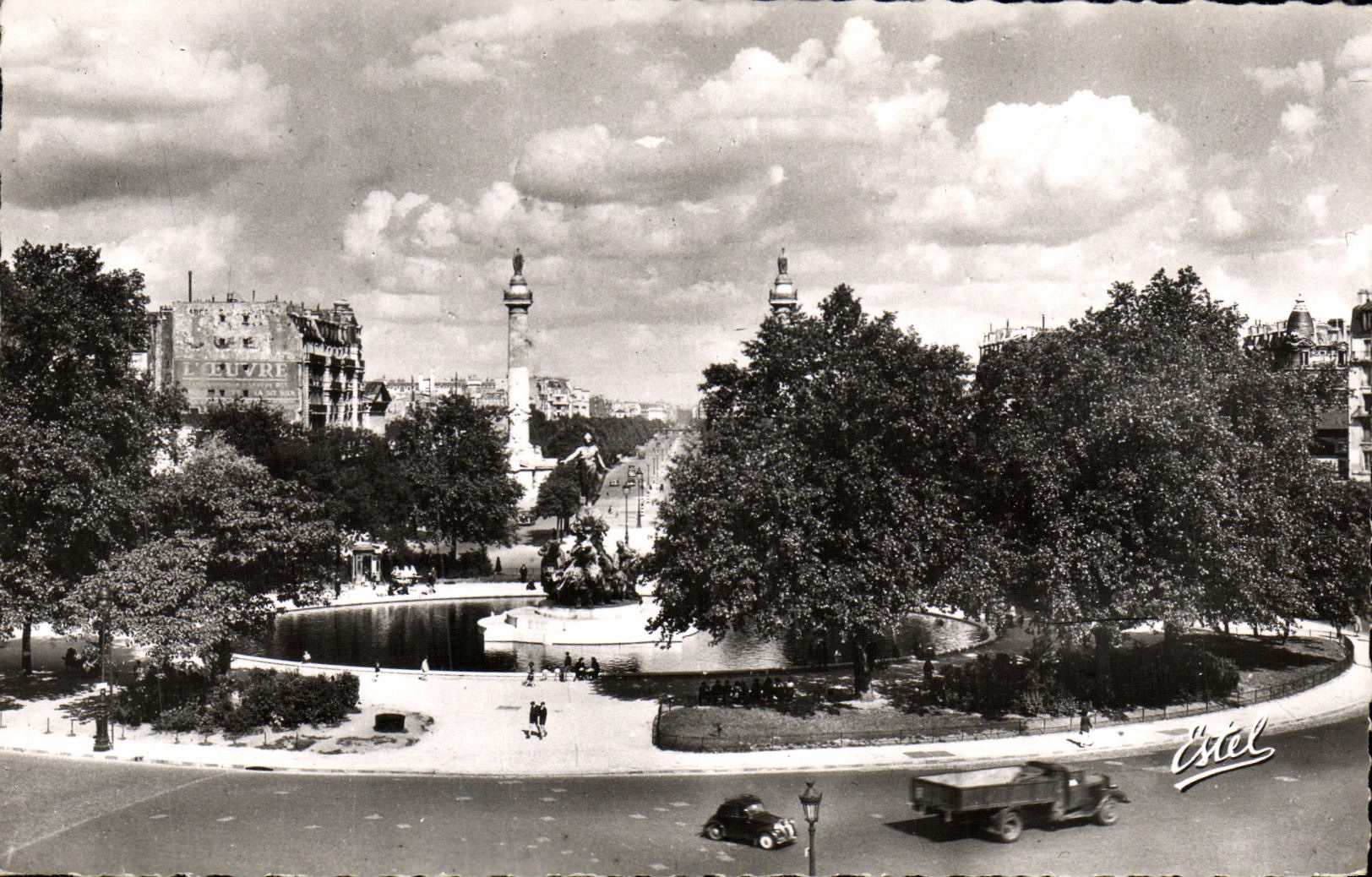 CPM Paris La Place de la Nation