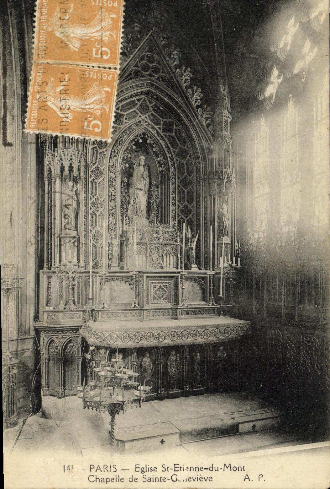 CPA Paris Eglise St Etienne du Mont Chapelle de Sainte Genevieve 