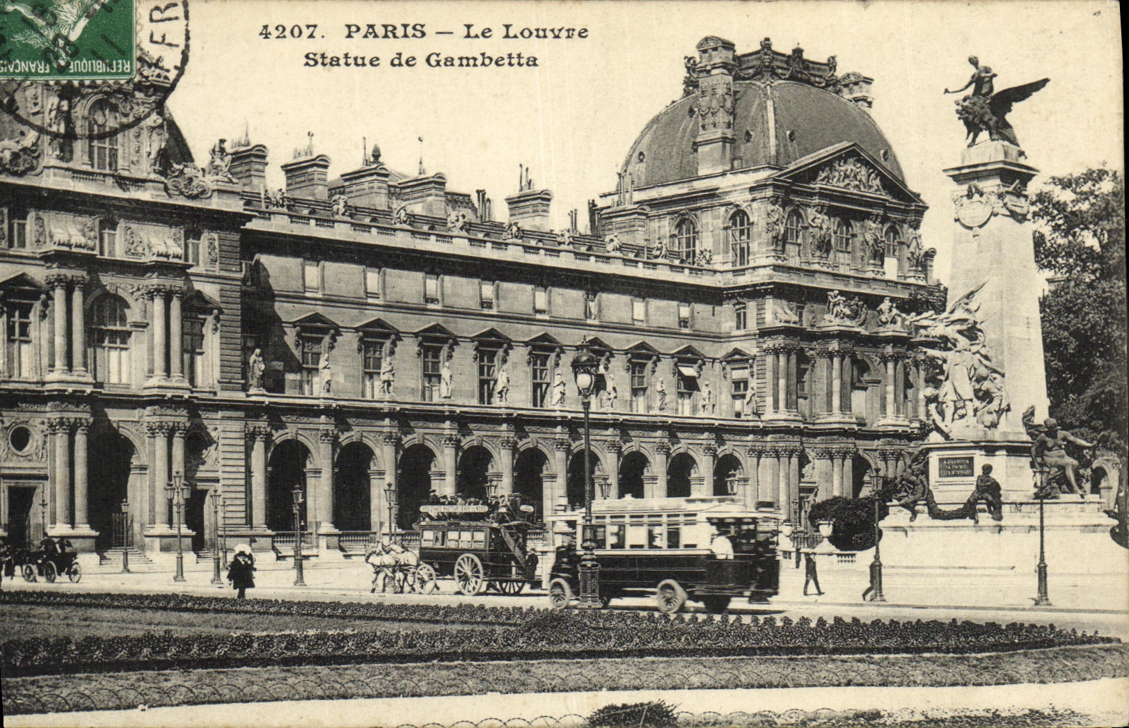 CPA Paris Le Louvre Statue de Gambetta