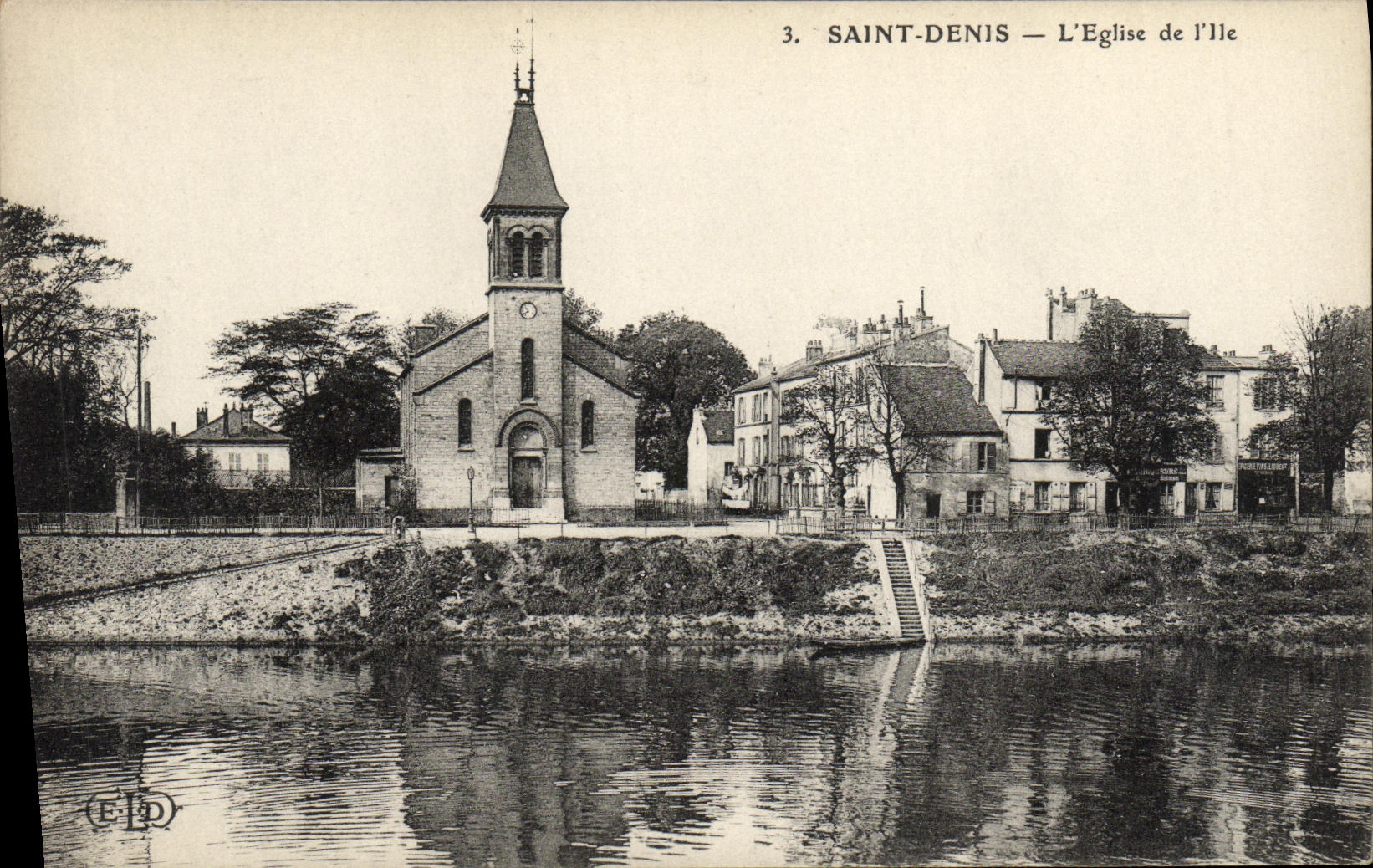 CPA Saint Denis L Eglise de L ile