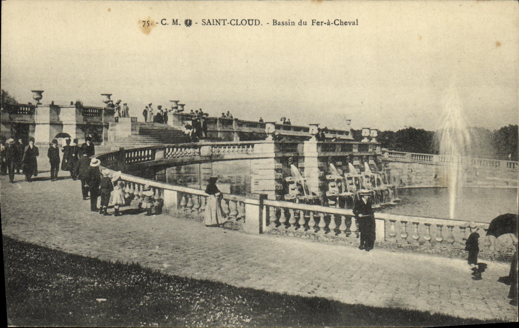 CPA Saint Cloud Bassin du Fer a Cheval