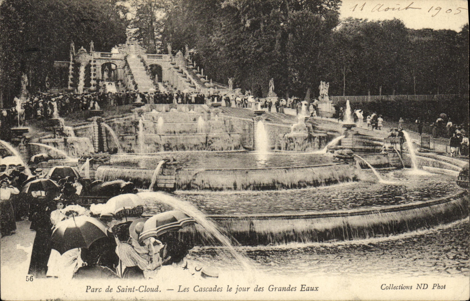 CPA St Cloud Les Cascades le Jour des Grandes Eaux
