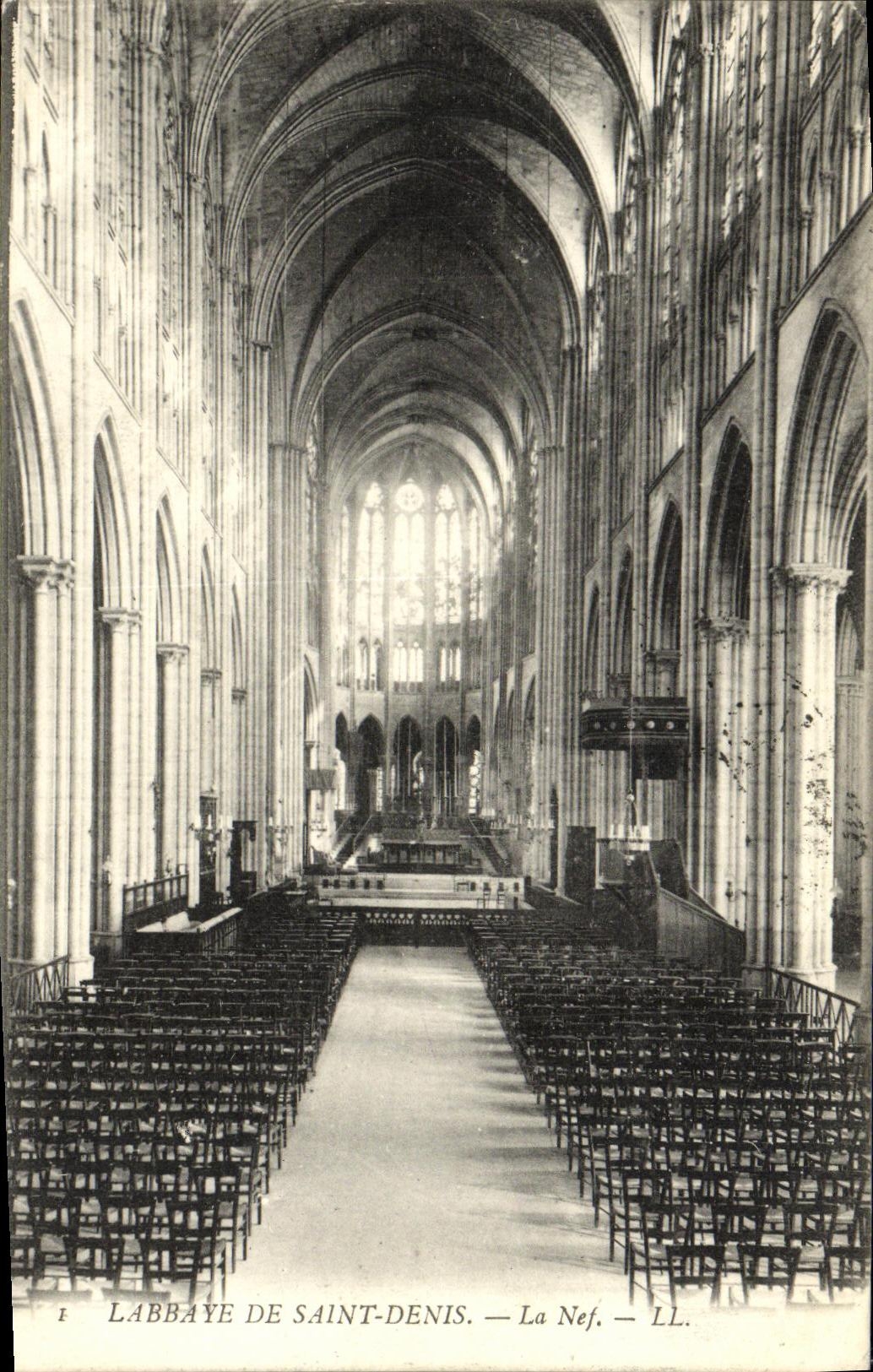 L'ABBAYE DE SAINT-DENIS — La Nef — LL.