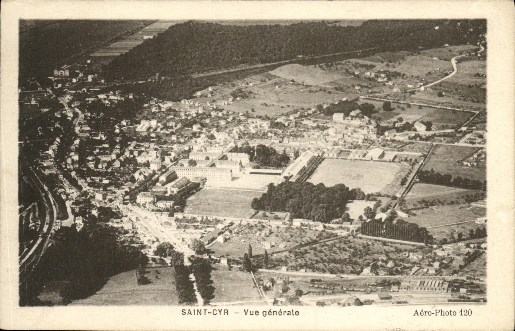 Saint-Cyr — Vue générale — Aéro-Photo 120