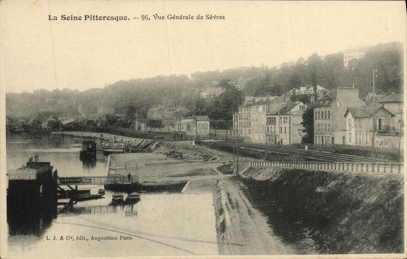 CPA Vue generale de Sevres
