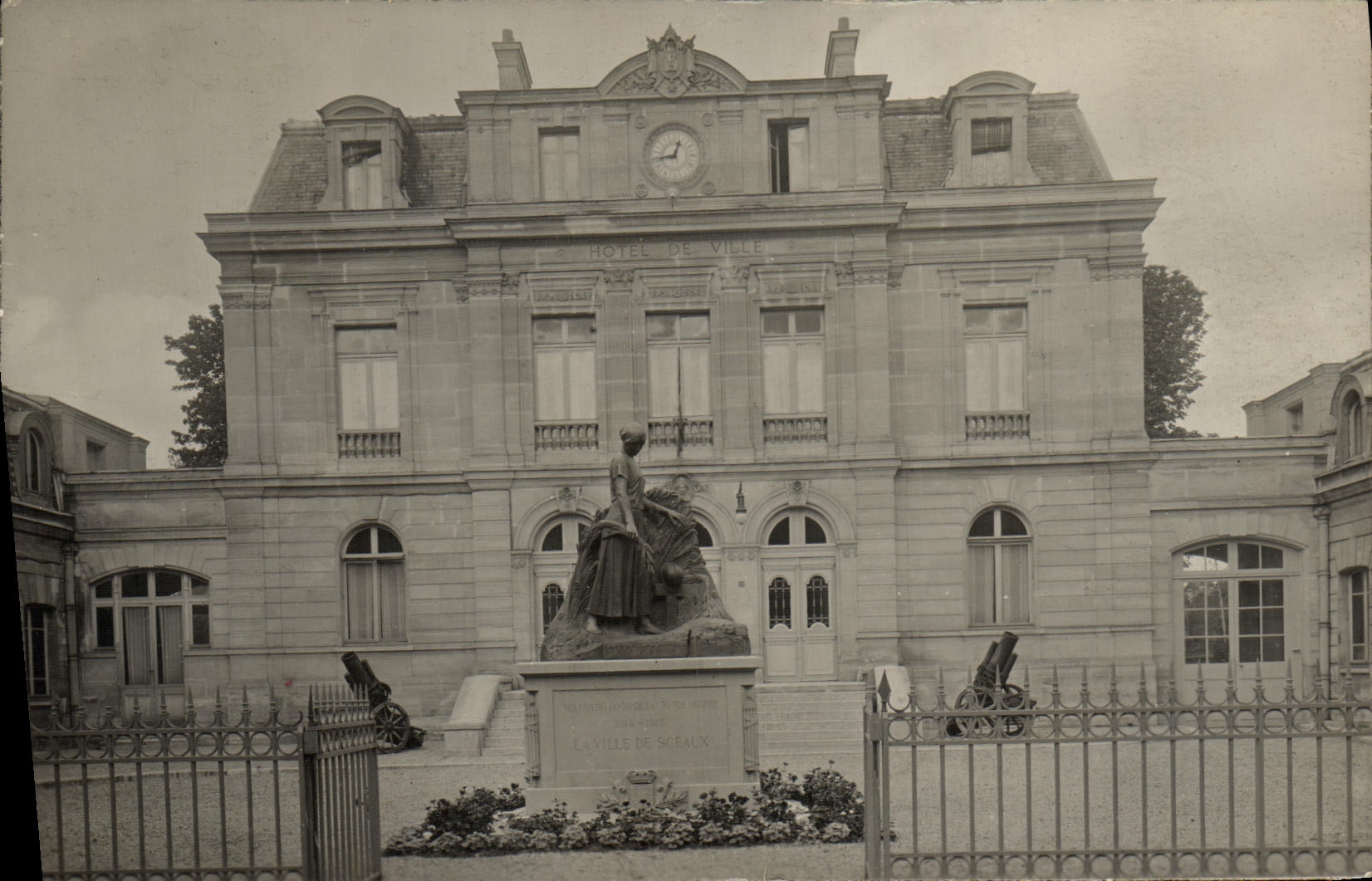 CARTE PHOTO Hotel de ville Mairie