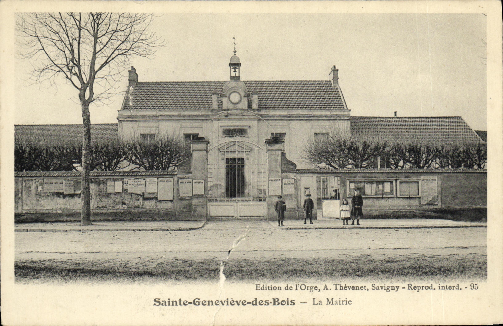 CPA Ste Genevieve des Bois La Mairie