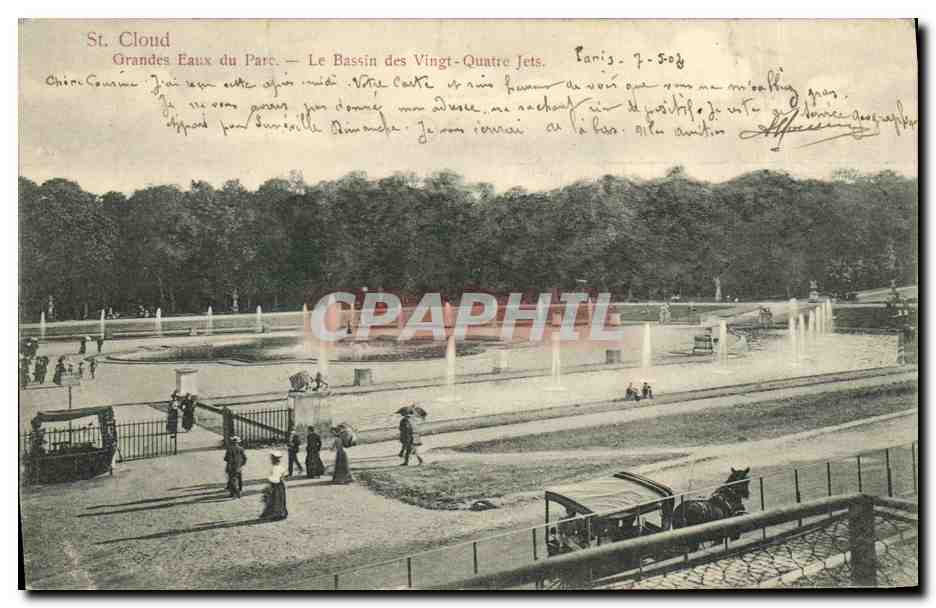 CPA St Cloud Grande Eaux du Parc Le Bassin des Vingt Quatre jets