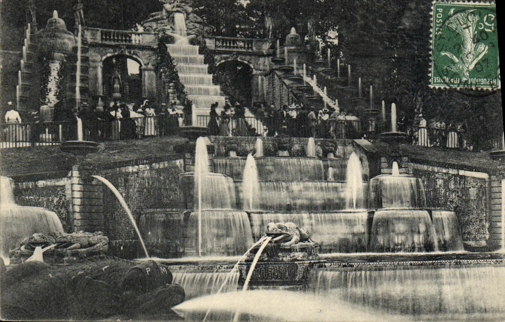 CPA Saint Cloud La cascade contruite sur les dessins de Lepautre et de Mansart