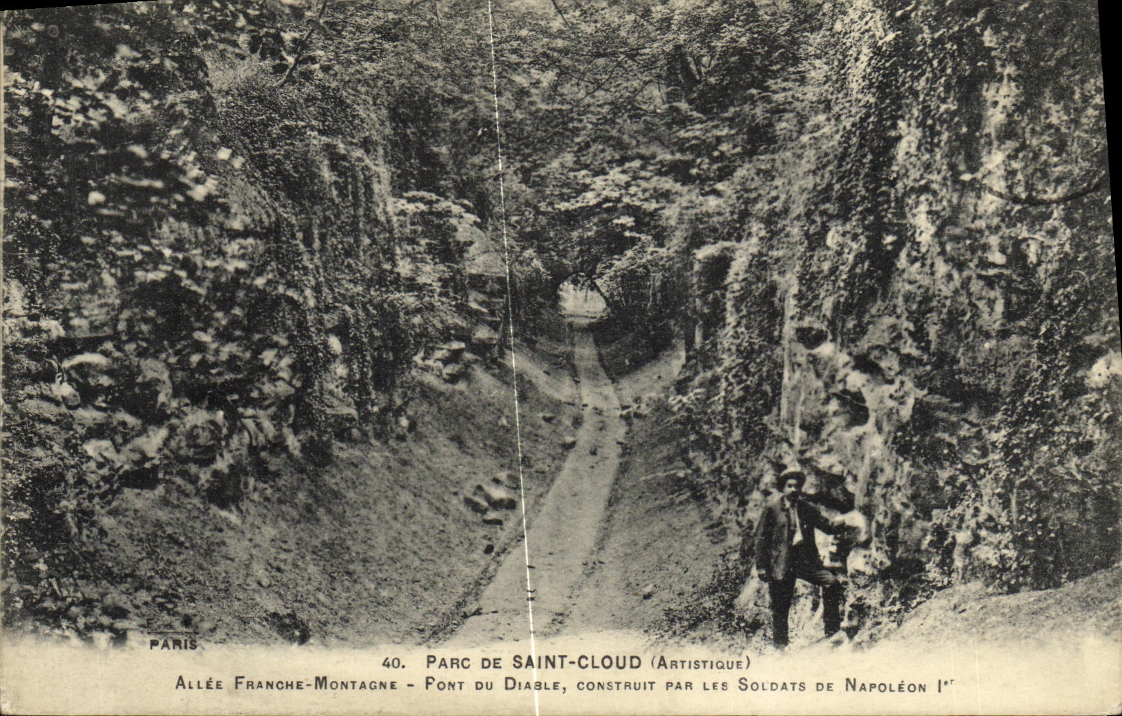 CPA Saint Cloud Parc Allee Franche Montagne Pont du diable Construit par les soldats de Napoleon 1er
