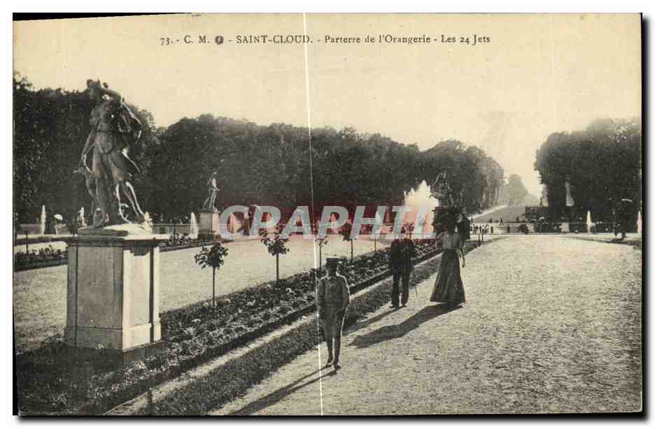 CPA St Cloud Parterre de L Orangerie Les 24 jets